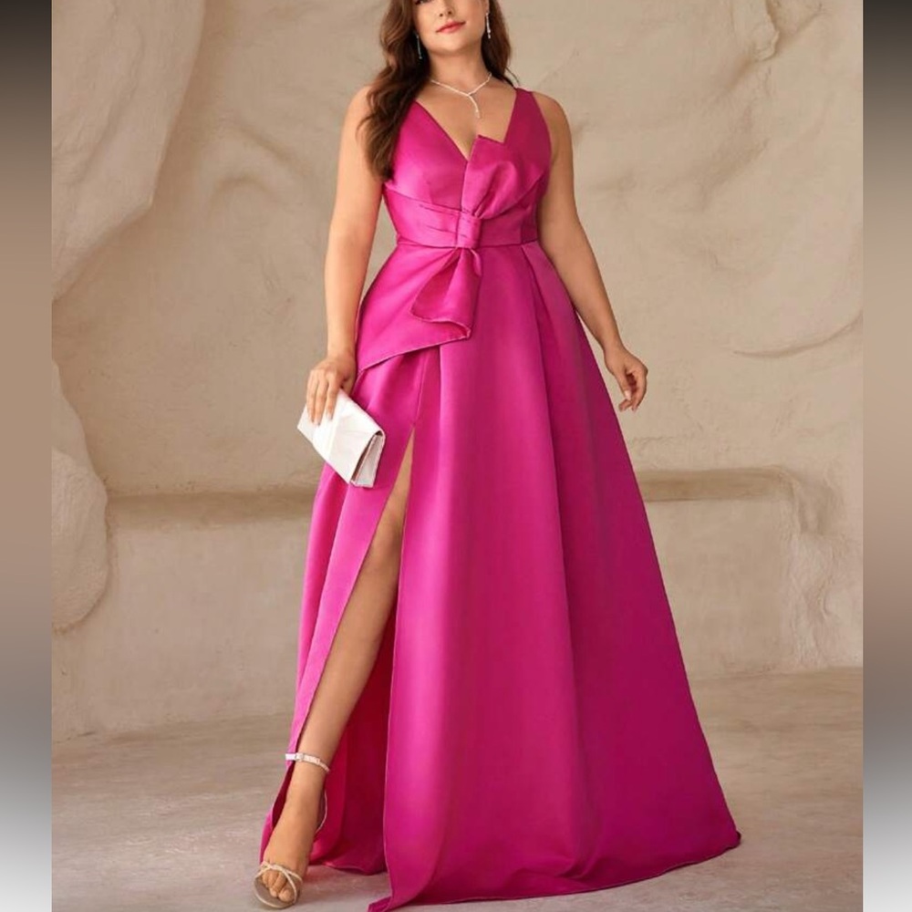 Fuchsia V-Neck Satin Evening Gown with Draped Bow and Slit - Picture 3 of 7